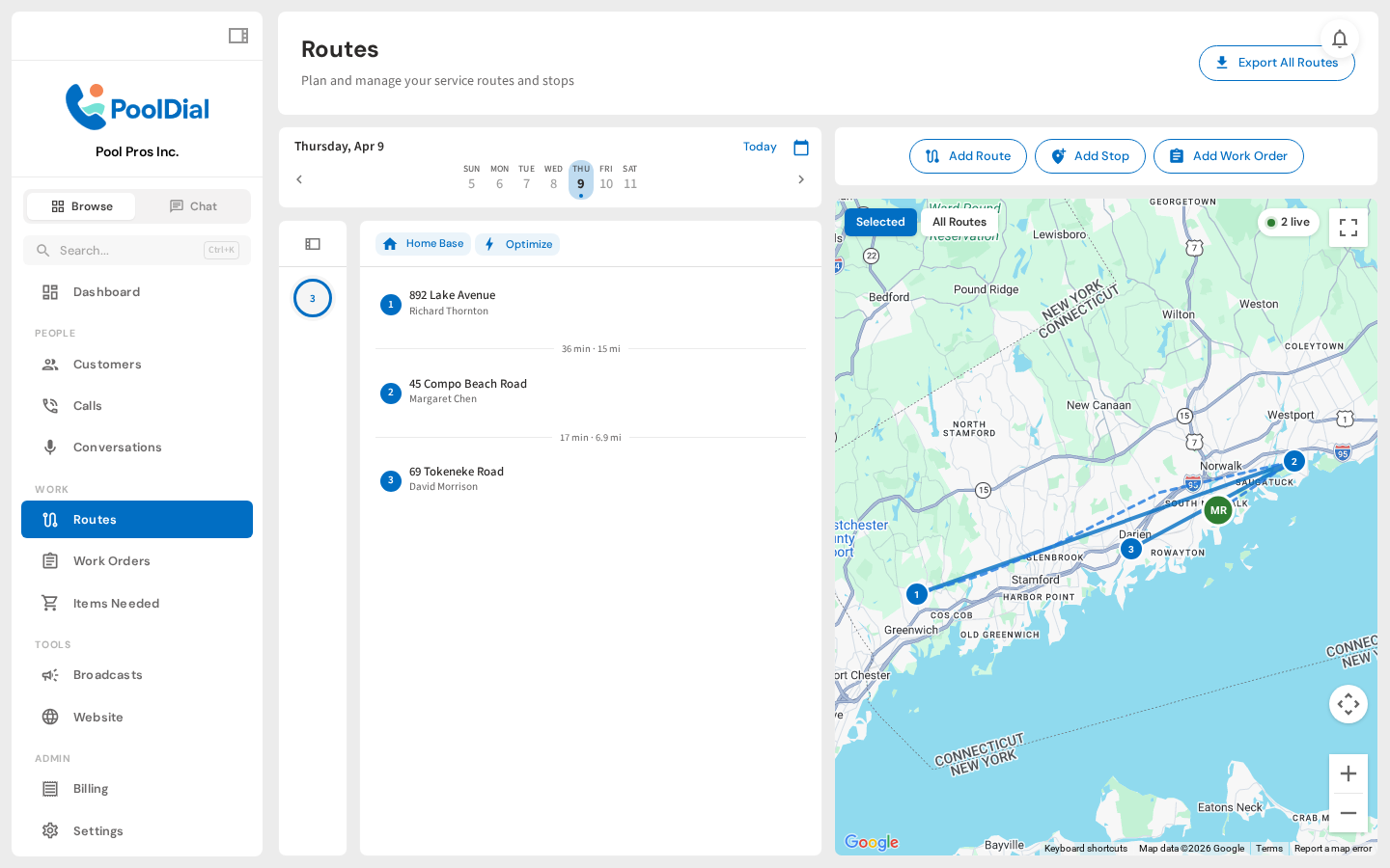 Click a tech to pan to their location