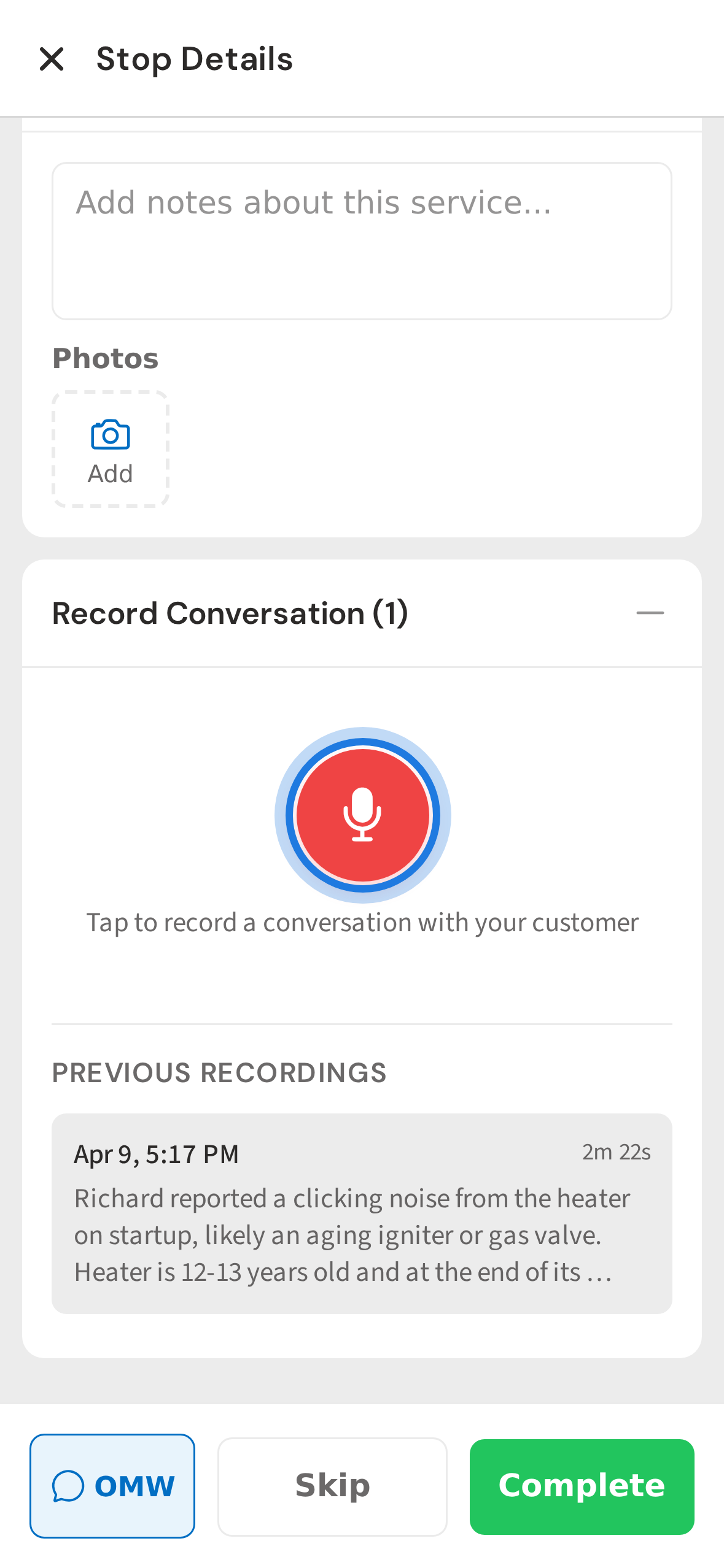 Idle recorder — tap the red mic to begin